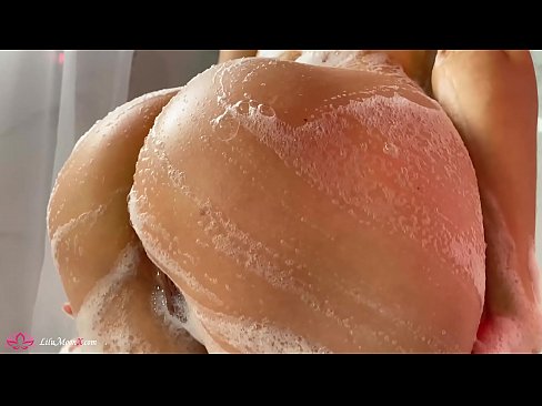 ❤️ Brunette Masturbates Pussy b'vibratur għal orga intens fid-doċċa ❤❌ Porno vk lilna mt.xxxpornolive.ru