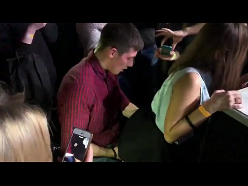 ❤️ Sess reali f'nightclub Russu. Tfajla Russa ta’ 18-il sena fl-anus u l-vaġina fucked f’nightclub ❤❌ Porno vk lilna mt.xxxpornolive.ru